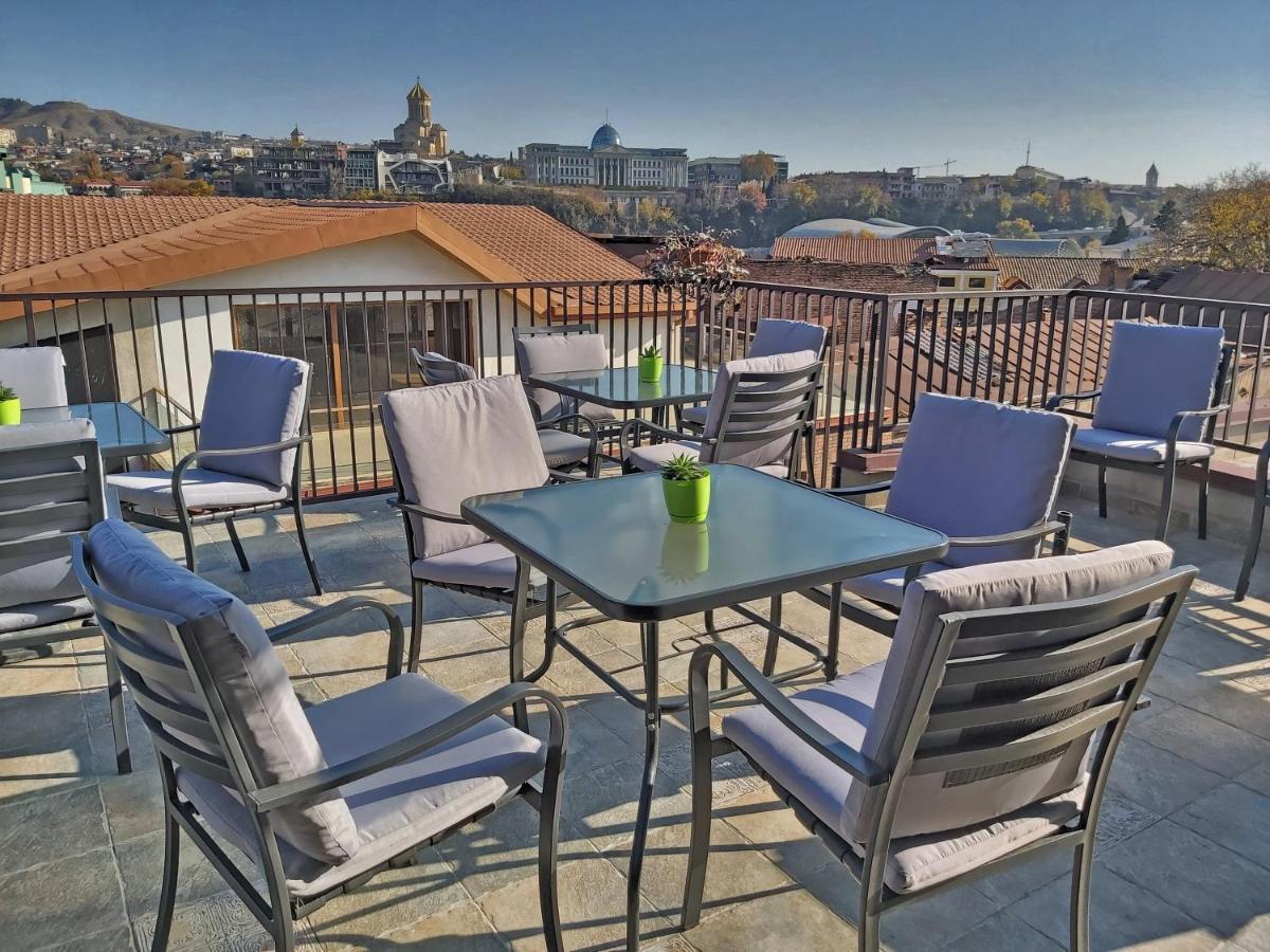 Green Inn Tbilisi Ngoại thất bức ảnh
