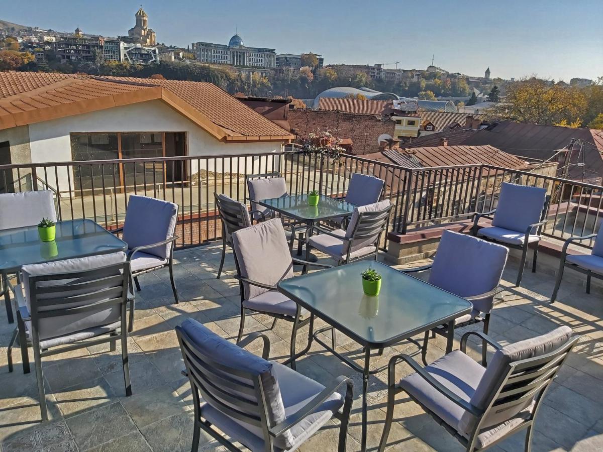 Green Inn Tbilisi Ngoại thất bức ảnh