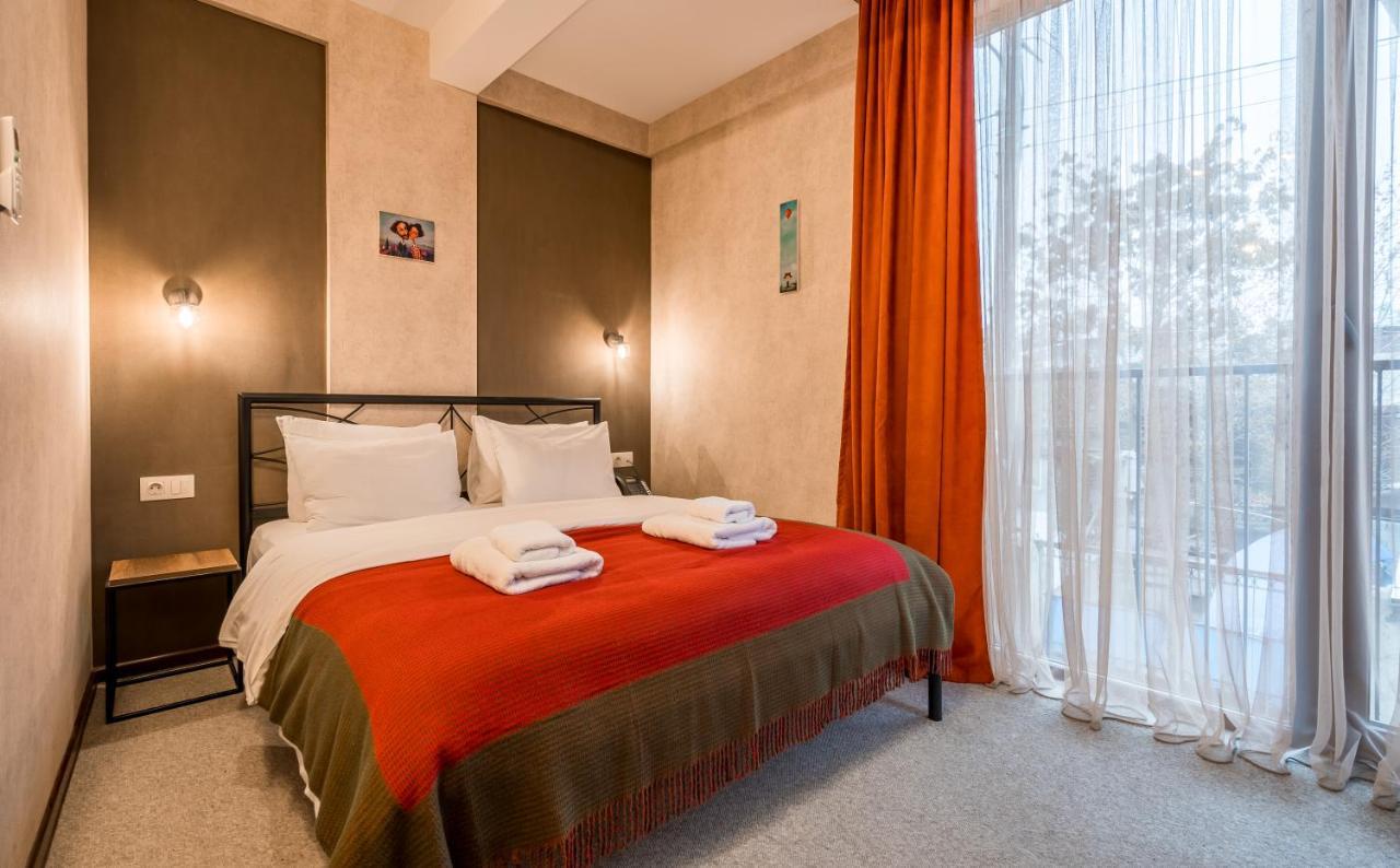 Green Inn Tbilisi Ngoại thất bức ảnh
